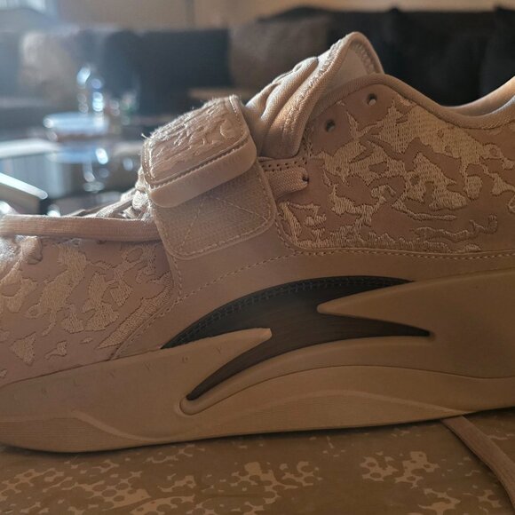 Jordan Zion 3 SE - Picture 3 of 9